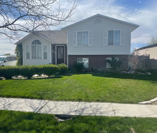 769 S 700 W, Tremonton, UT, 84337-1983 | Card Image