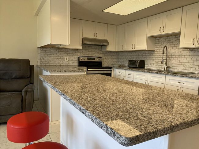 Kitchen | Image 5