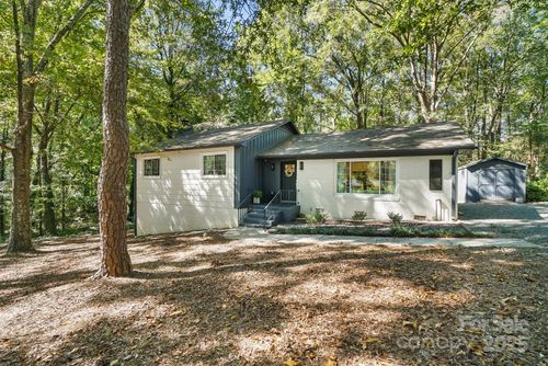 6641 Lakeside Dr, Charlotte, NC, 28215-4059 | Card Image