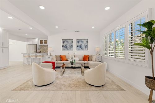 13281 Mono Pl, Westminster, CA, 92683-2033 | Card Image