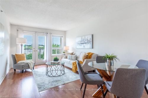 307-4450 Fairview St, Burlington, ON, L7L7K7 | Card Image