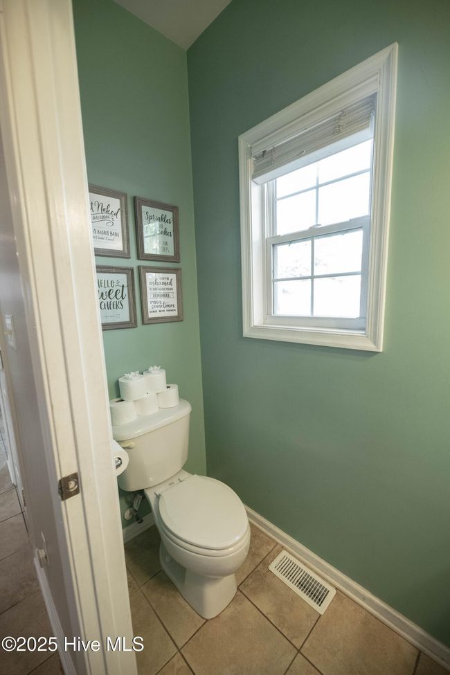 305 Whitehall Rd, House other with 4 bedrooms, 3 bathrooms and 2 parking in Camden NC | Image 17