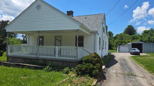 104 S Johnson Ave, Bloomington, IN, 47404-5246 | Card Image