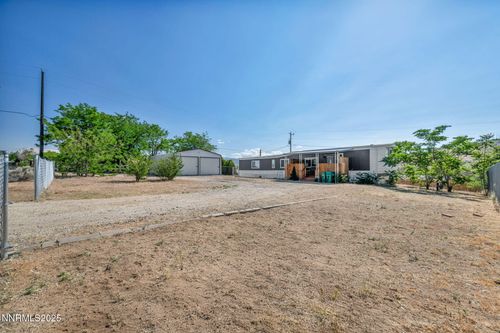 5225 Lupin Dr, Sun Valley, NV, 89433-8037 | Card Image