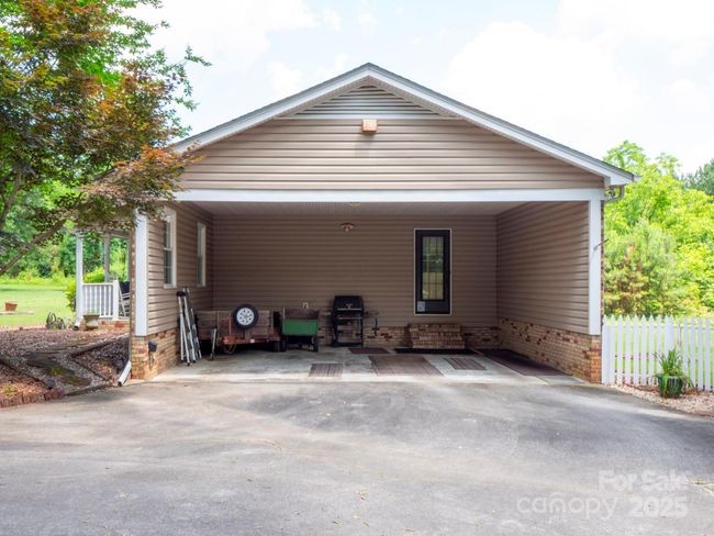 409 Ridge Rd, House other with 3 bedrooms, 2 bathrooms and null parking in Clover SC | Image 10