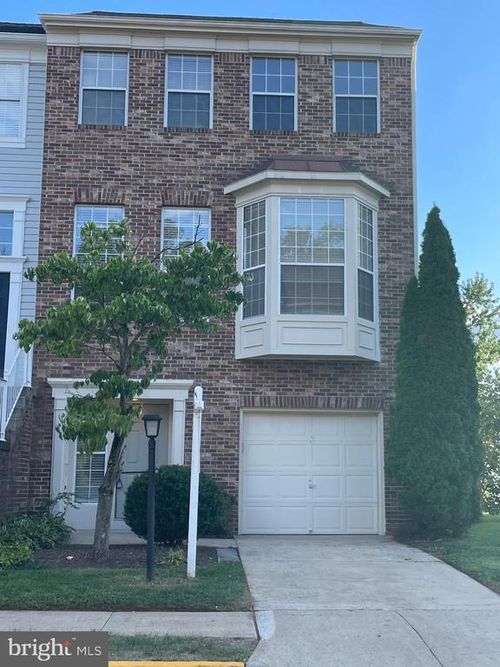 47692 Sandbank Sq, STERLING, VA, 20165-7476 | Card Image