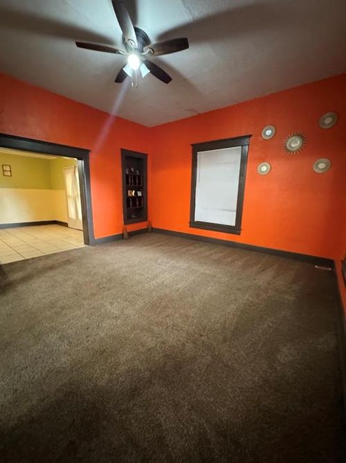 229 N Arapahoe Ave, Geary, OK, 73040-1804 | Card Image