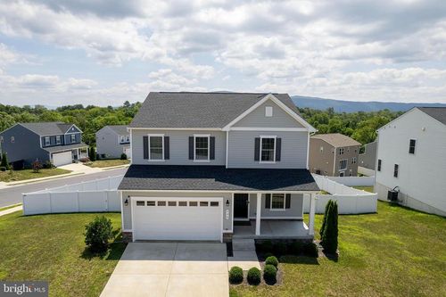 324 Cedar Spring Dr, STRASBURG, VA, 22657-4374 | Card Image