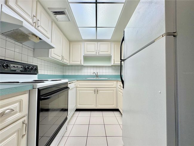 APT-112 - 21300 Brinson Ave, Condo with 1 bedrooms, 1 bathrooms and null parking in PORT CHARLOTTE FL | Image 5