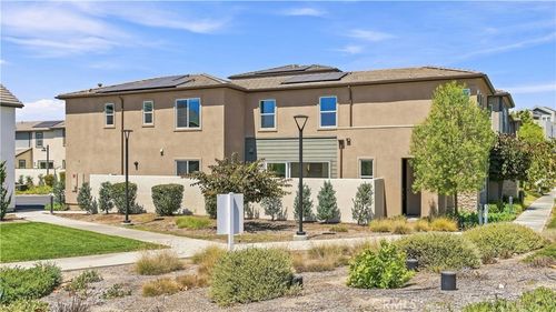 291 Lynx, Irvine, CA, 92618-1458 | Card Image