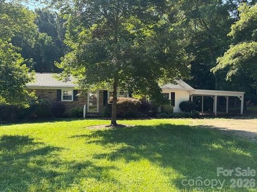 6081 Cambridge Dr, Harrisburg, NC, 28075-9538 | Card Image