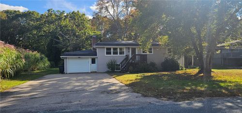 58 Indian Trl, Saunderstown, RI, 02874-2472 | Card Image