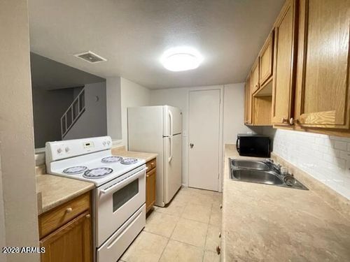 4714 E Pueblo Ave, Phoenix, AZ, 85040-2036 | Card Image