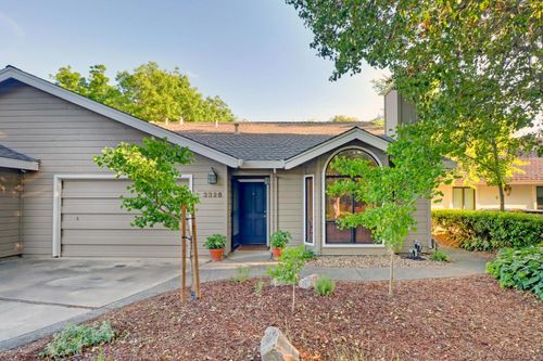 3328 Oyster Bay Ave, Davis, CA, 95616-2676 | Card Image