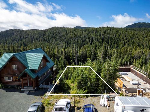 625 Arrowsmith Ave, Courtenay, BC, V9N | Card Image