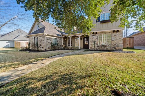 2305 Woodlands Dr, Tyler, TX, 75703-5876 | Card Image