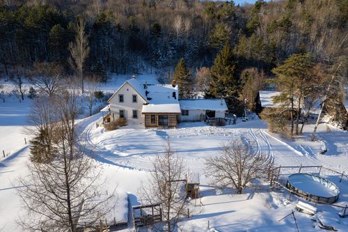 110 Ch Fierobin, Ladysmith, QC, J0X2A0 | Card Image