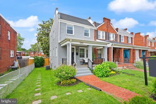 1252 Delafield Pl Ne, WASHINGTON, DC, 20017-2809 | Card Image