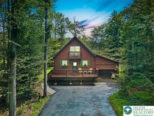 107 Black Bear Ln, Tobyhanna, PA, 18466-7812 | Card Image