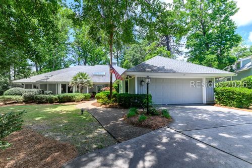 15 Clearwater Ln, Hilton Head Island, SC, 29926-2645 | Card Image