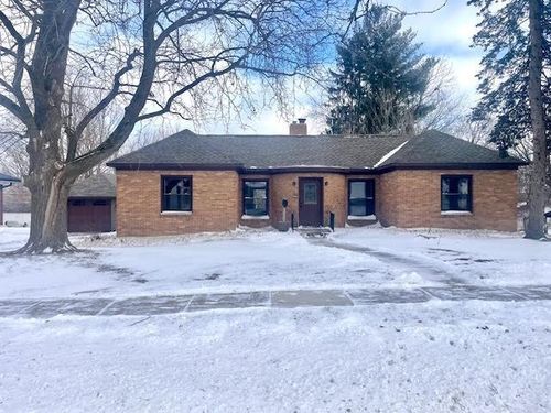 120 N Madison Street, Evansville, WI, 53536 | Card Image