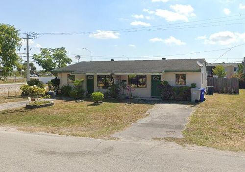 1-2-3560 Nw 3rd Ave, Pompano Beach, FL, 33064-2803 | Card Image