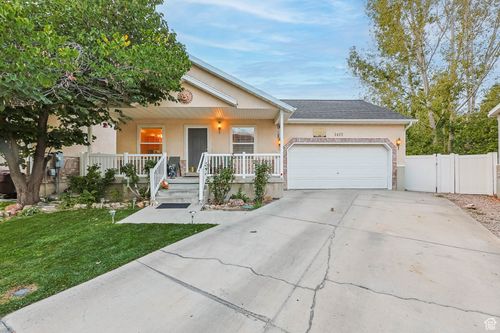 3422 W Briar Dr, West Jordan, UT, 84084-2812 | Card Image
