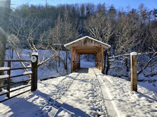 9501 Campton Rd, Stanton, KY, 40380-9735 | Card Image