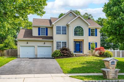 60 Chestnut Way Circle, House other with 4 bedrooms, 2 bathrooms and null parking in Barnegat NJ | Image 1