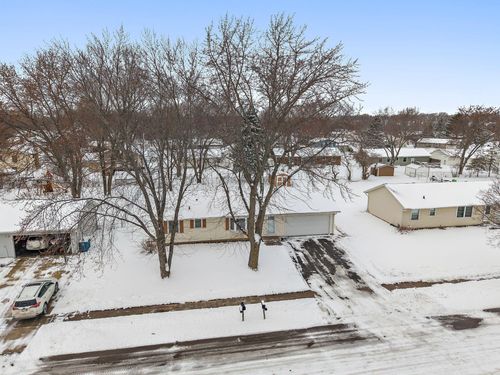 15493 Dresden Trl, Apple Valley, MN, 55124-6829 | Card Image