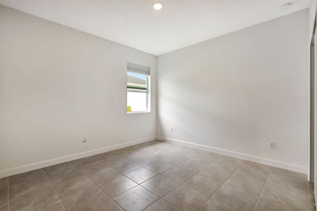 Bedroom #3 | Image 34