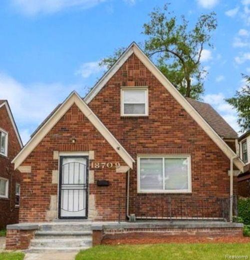 18709 San Juan Dr, Detroit, MI, 48221-4120 | Card Image