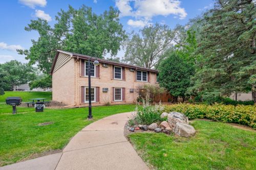 apt-4-4500 Cedar Lake Rd S, Saint Louis Park, MN, 55416-3753 | Card Image