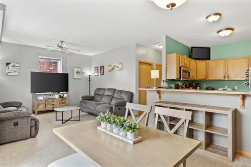 unit-102-101 Metro Ter, Madison, WI, 53718-6424 | Card Image