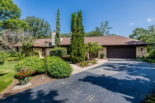 829 Northwoods Rd, Deerfield, IL, 60015-2219 | Card Image