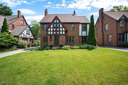 3637 Sutherland Rd, Shaker Heights, OH, 44122-5134 | Card Image