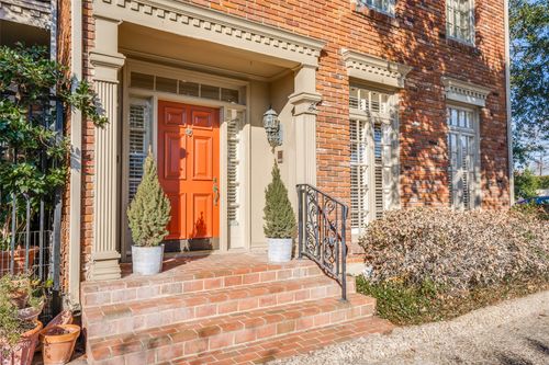 4100 Lovers Ln, Dallas, TX, 75225-6908 | Card Image