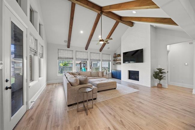 908 Falcon Hollow Ln, House other with 4 bedrooms, 4 bathrooms and 3 parking in Pinehurst TX | Image 10