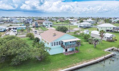 145 Lakeview Road, House other with 3 bedrooms, 3 bathrooms and null parking in Rockport TX | Image 1