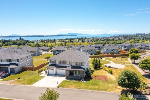 8465 Camas Dr, Blaine, WA, 98230-5724 | Card Image