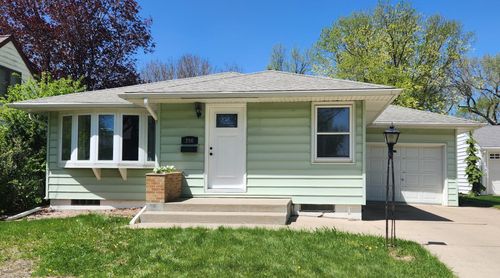 206 S Whitney St, Marshall, MN, 56258-1928 | Card Image