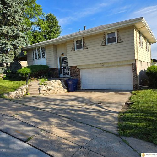 7804 Seymour Street, Ralston, NE, 68127 | Card Image