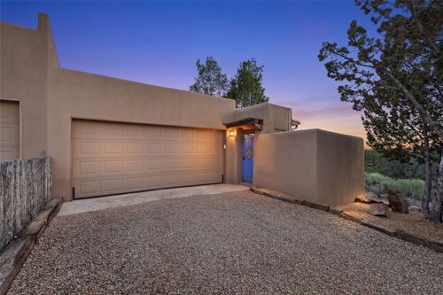 258 Loma Entrada, Santa Fe, NM, 87501-1270 | Card Image