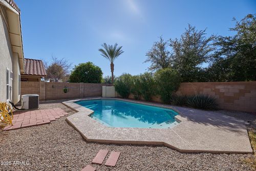 888 N Cole Dr, Gilbert, AZ, 85234-3052 | Card Image