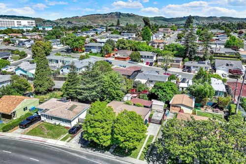 2008 Tuolumne St, Vallejo, CA, 94589-2661 | Card Image