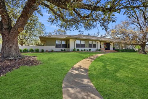 736 Westwood Dr, Sherman, TX, 75092-5669 | Card Image