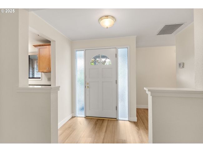 Entrance/Foyer | Image 7