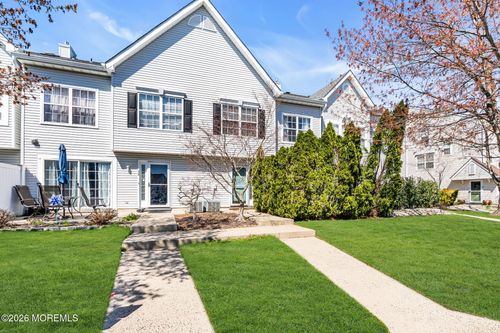 28 Madison Ct, Tinton Falls, NJ, 07712-7742 | Card Image