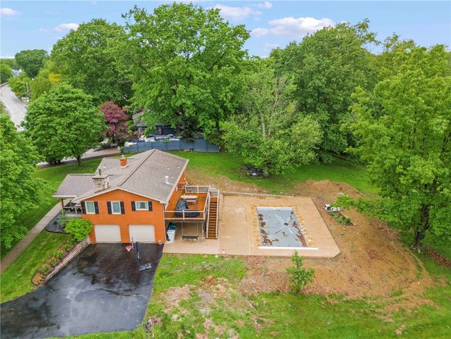 857 E Mcmurray Rd, House other with 3 bedrooms, 3 bathrooms and 2 parking in Peters Twp PA | Image 35