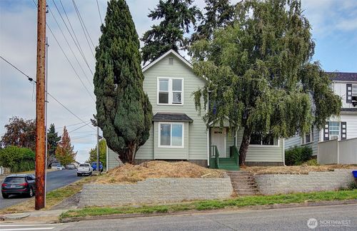 601 Cowlitz Way, Kelso, WA, 98626-4309 | Card Image
